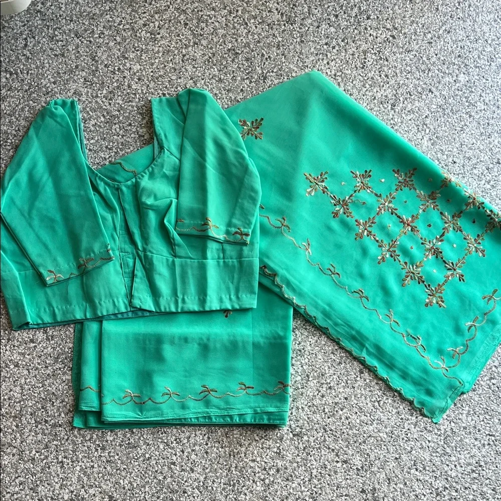 Elegant Teal Embroidered Outfit - Picture 1 of 5